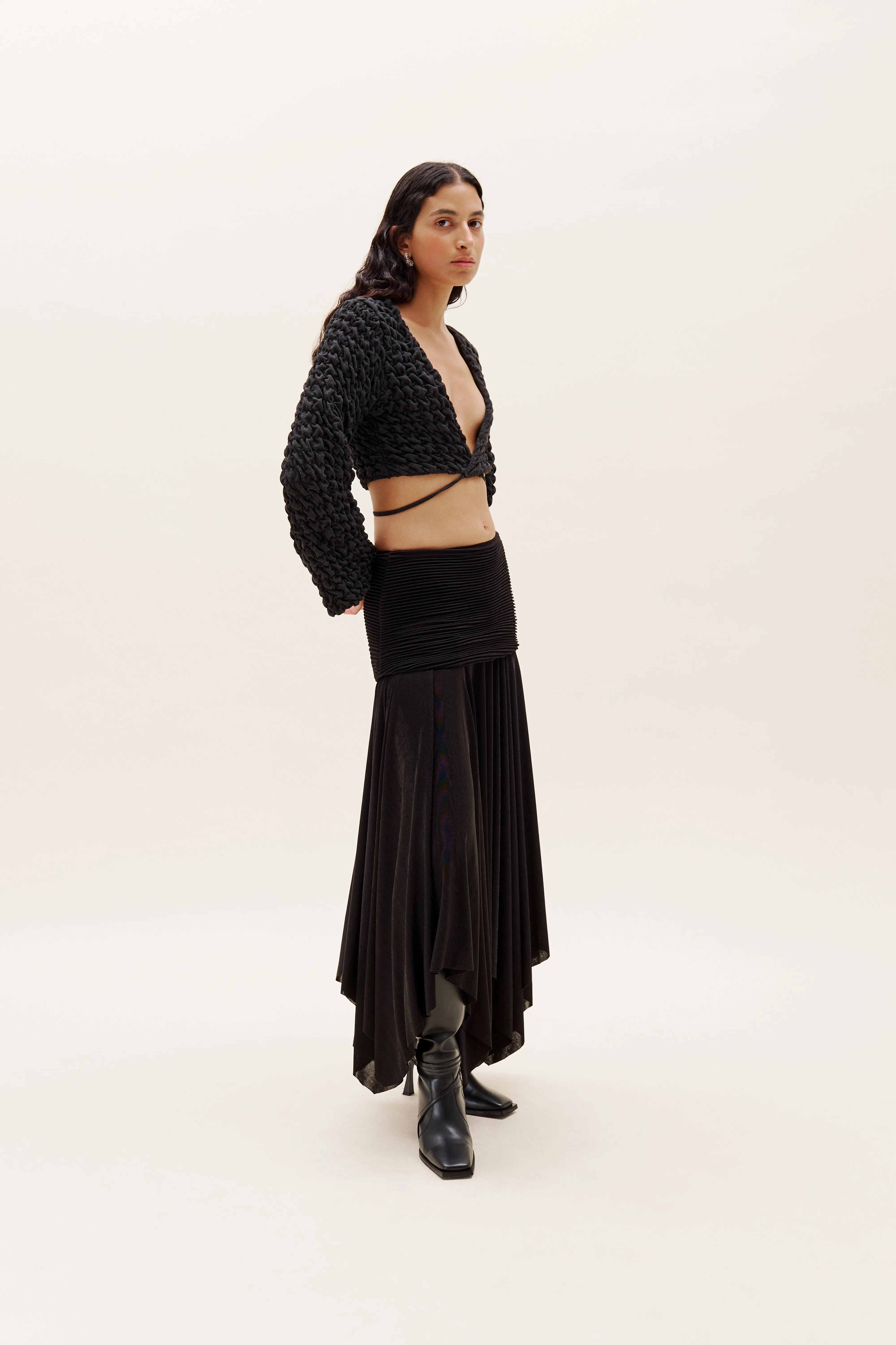 Black Plisse Long Skirt