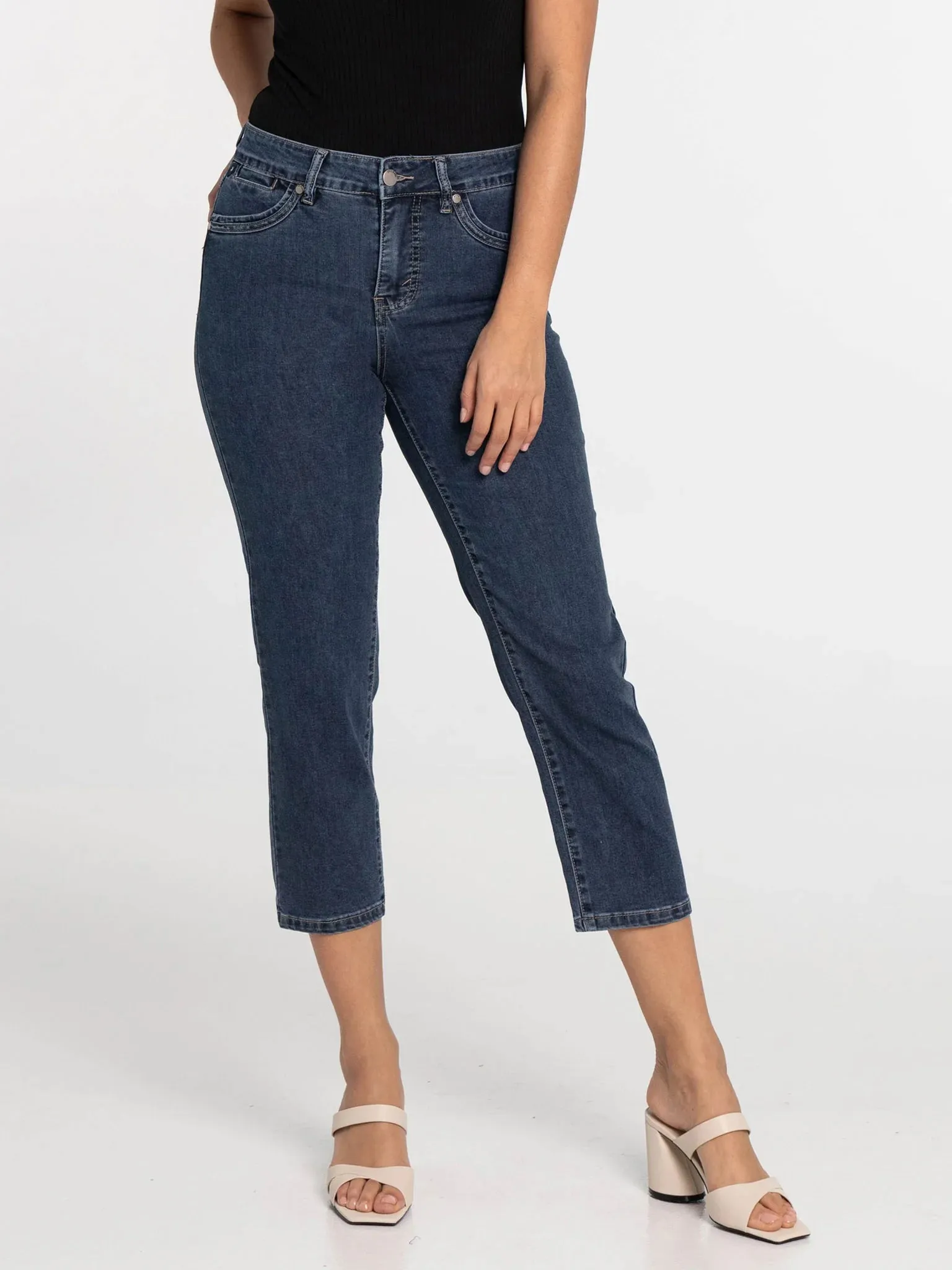 Lois - Slim Straight Leg Pant